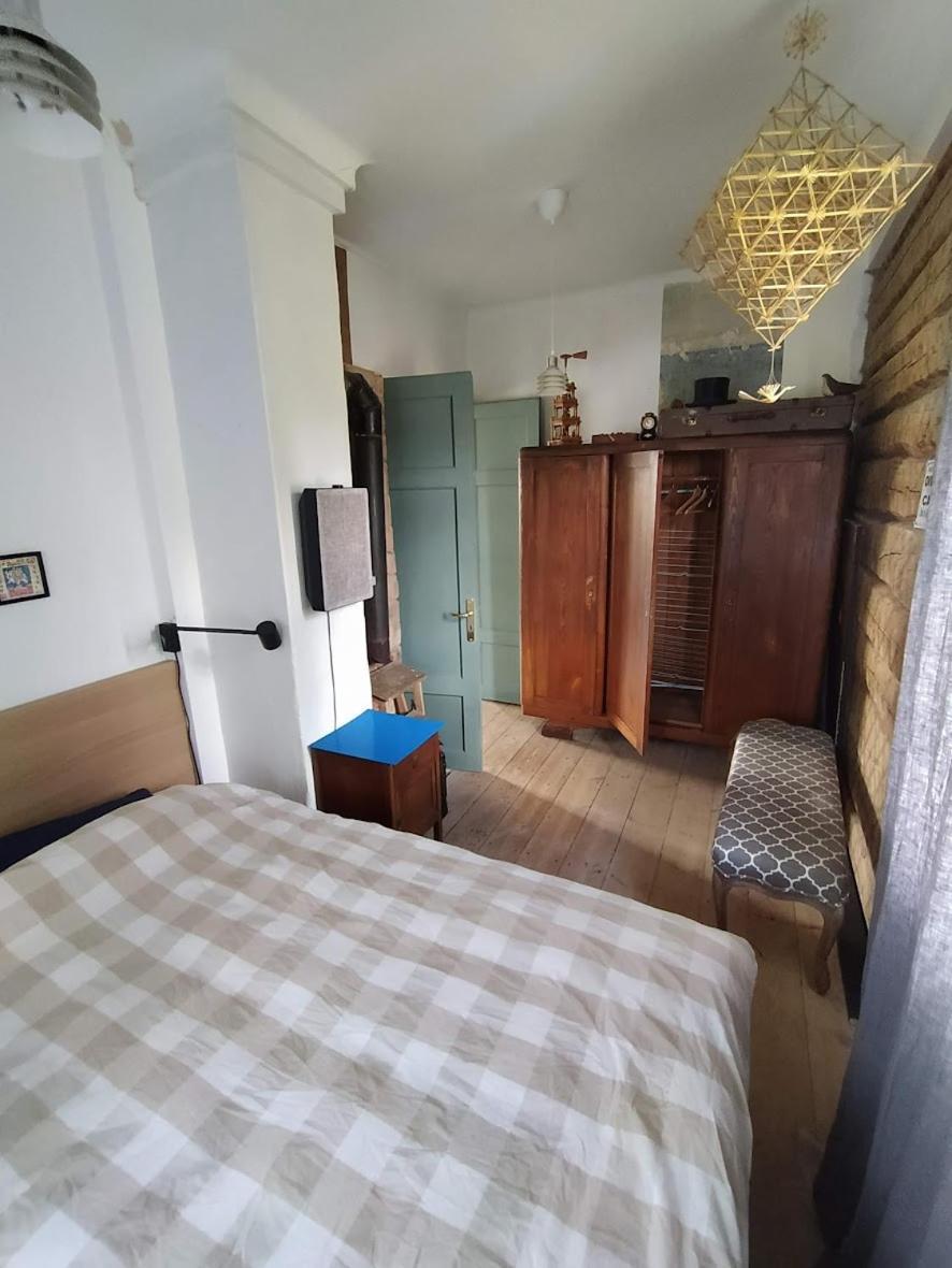 Hillside View House With Garden, Private Parking, Quiet Location - 12 Min To Old Town Anytime, Long Stays Welcome Vilnius Exterior photo