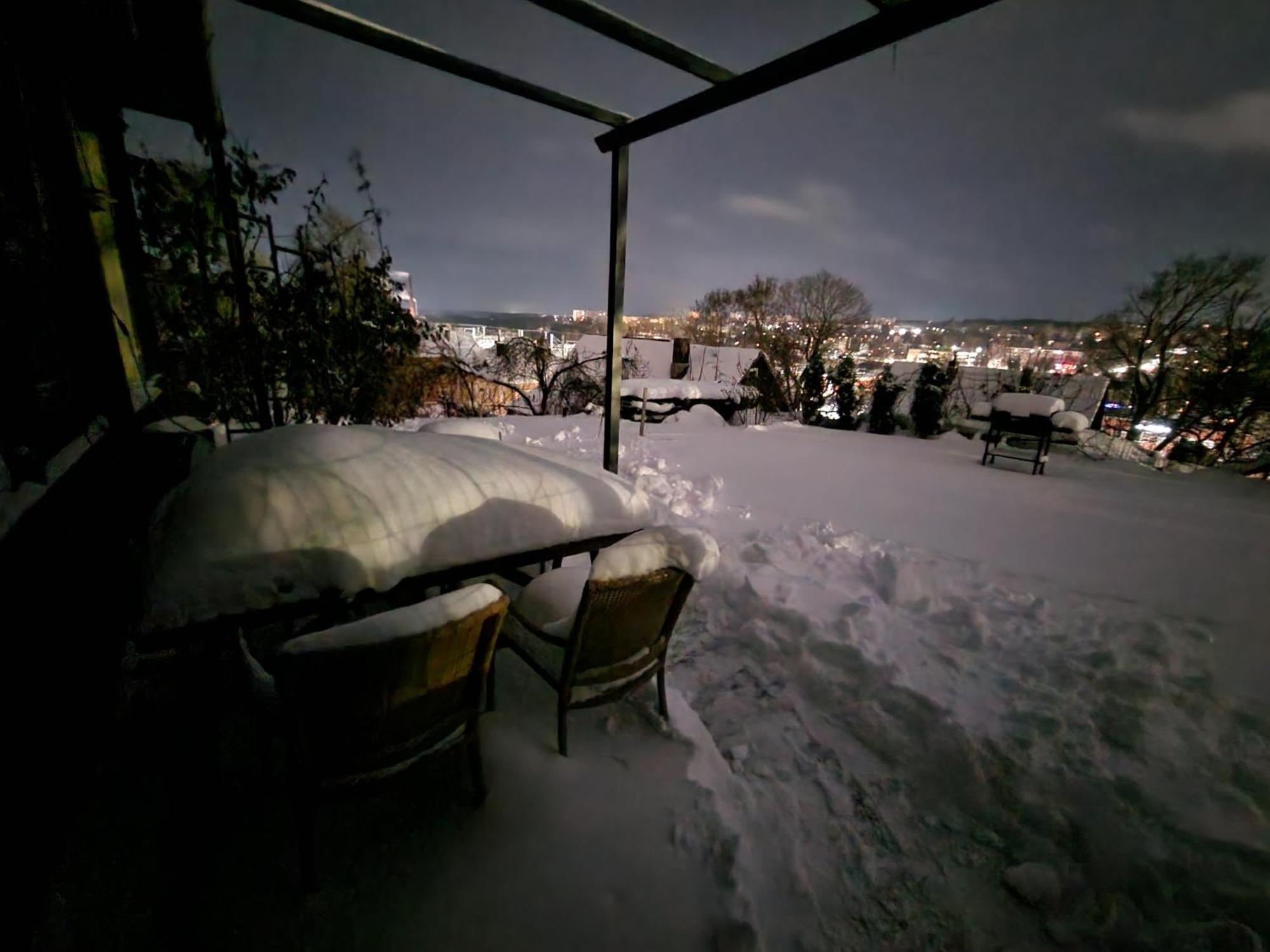 Hillside View House With Garden, Private Parking, Quiet Location - 12 Min To Old Town Anytime, Long Stays Welcome Vilnius Exterior photo
